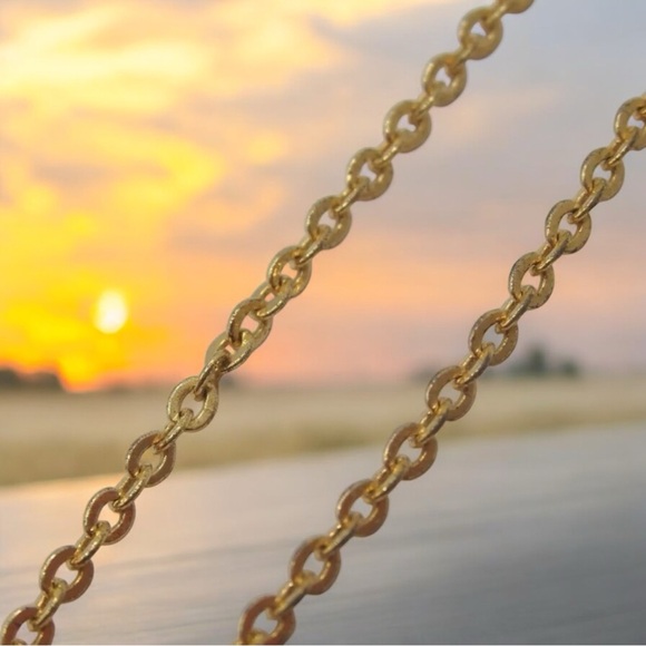 DIOR Signature Gold Necklace ๐๐ฅ - Picture 11 of 14